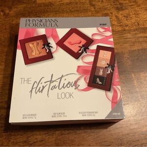 Physicians Formula The Flirtatious Look Set Blush,Eyeshadows and Bronzer